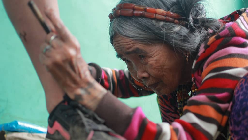 106-Year-Old Tattoo Artist In The Philippines Makes Local Artistry A ...