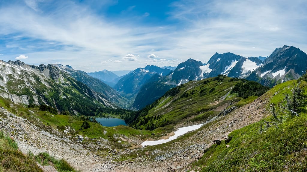 Image: Sahale mountain lake