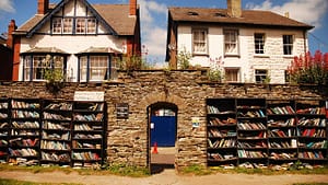 Image: Outdoor bookshop in Hay-on-Wye