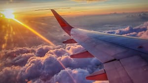 Image: The wing of an airplane, which may soon be using algae to fly
