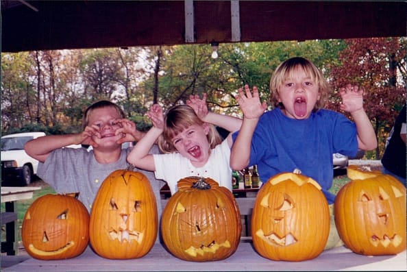 Image: Liesl Ulrich-Verderber, AJ Ulrich, and Charlotte Ulrich carving pumpkins