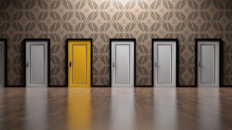 Image: 5 doors, four grey and 1 yellow
