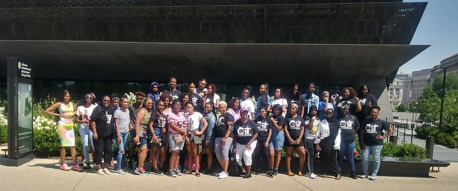 CurrentlyTrending Students in front of the Black History Museum in D.C.