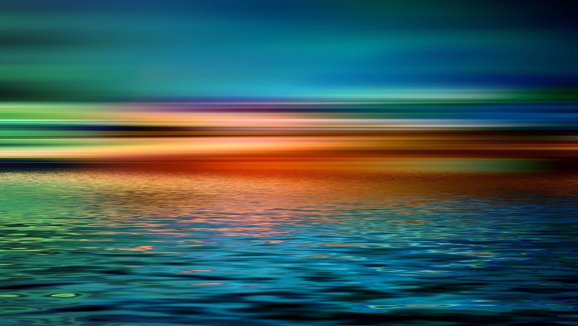 Image: Horizon over a still ocean