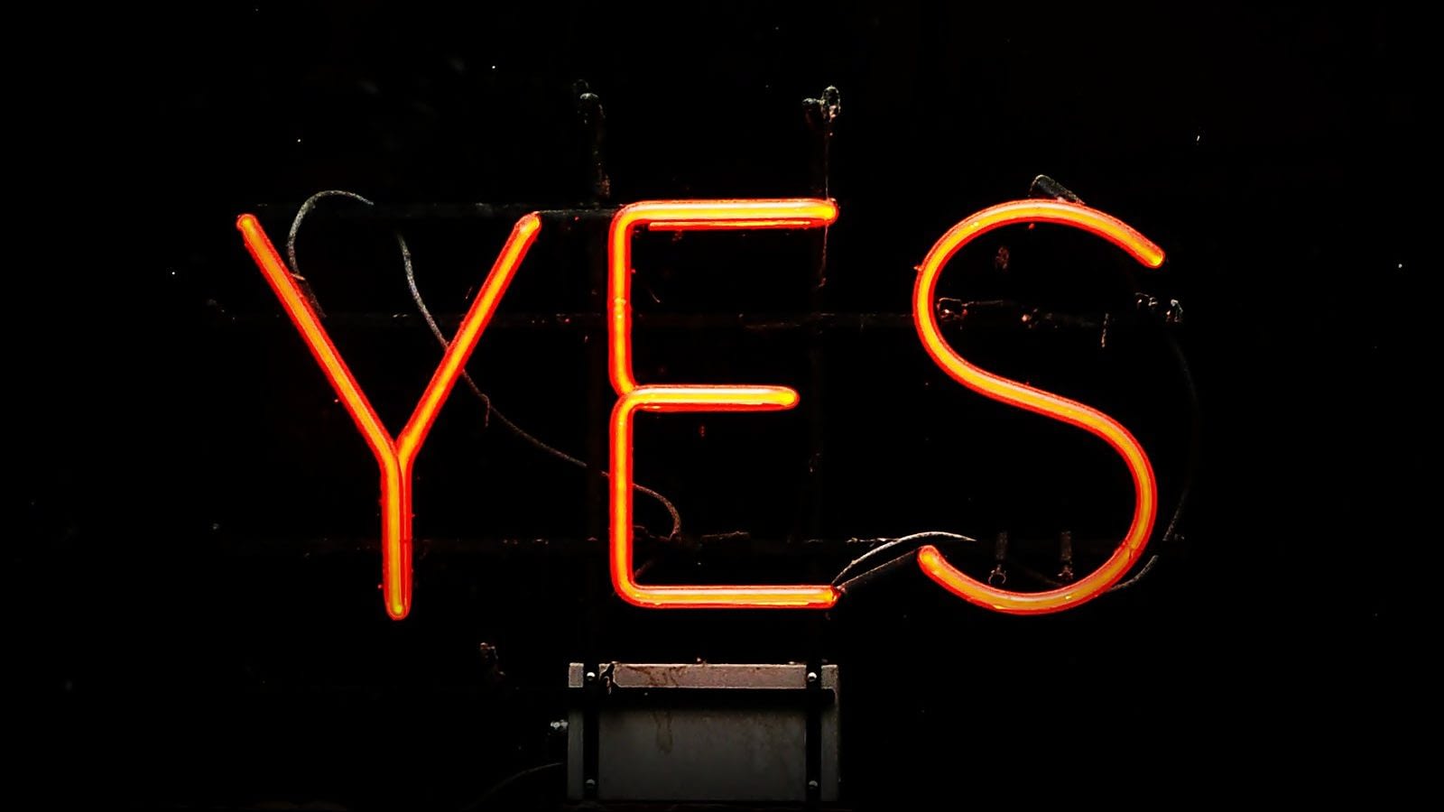 Image: neon sign saying yes